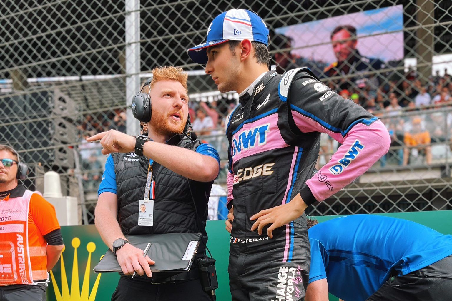 Ocon comemora 6º lugar na Áustria, mas admite distância para “rápida” Mercedes