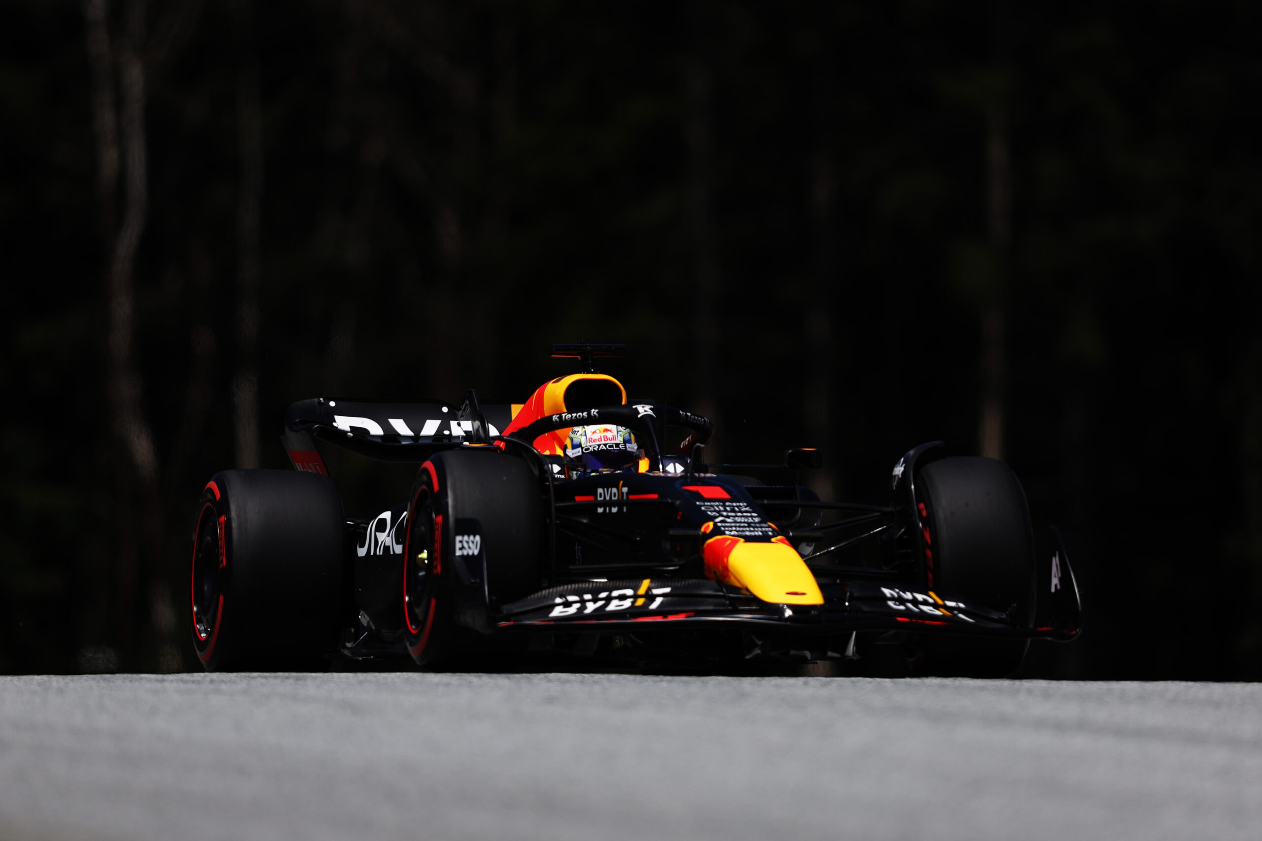 Verstappen confirma favoritismo e conquista pole caseira da Red Bull no GP da Áustria