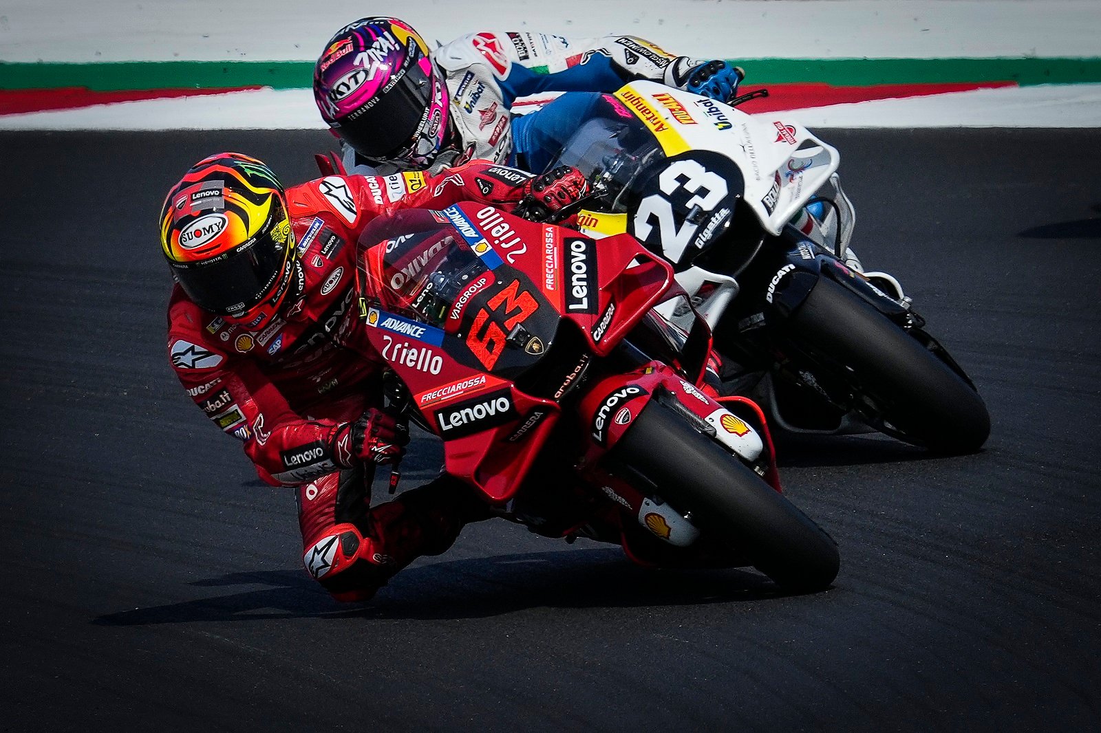 Ducati diz “não gostar”, mas cogita ordens de equipe para ajudar Bagnaia na luta por título