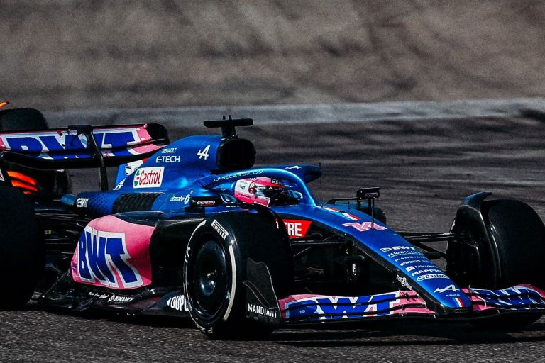 Fernando Alonso esteve envolto em polêmica nos Estados Unidos (Foto: Alpine)