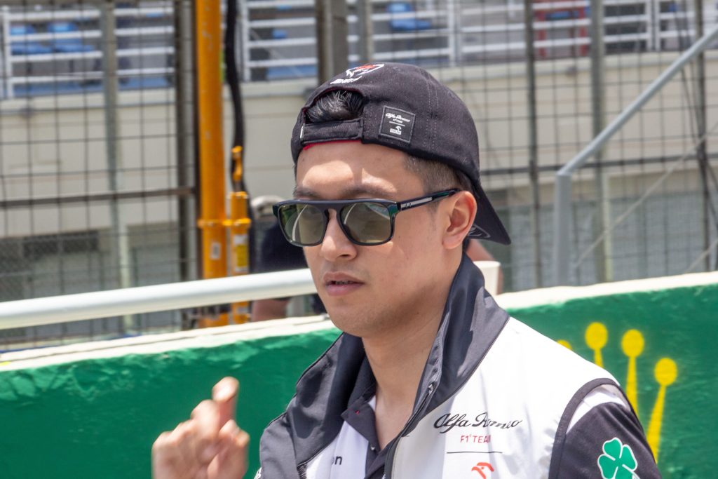 Zhou se vê “acima do que esperavam” na F1 2022: “Deixei minha imagem mais positiva”