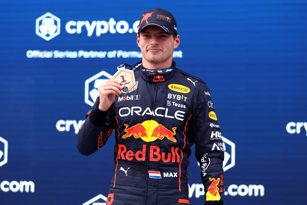 Horner diz ter “lista sem fim” de melhores vitórias de Verstappen em 2022