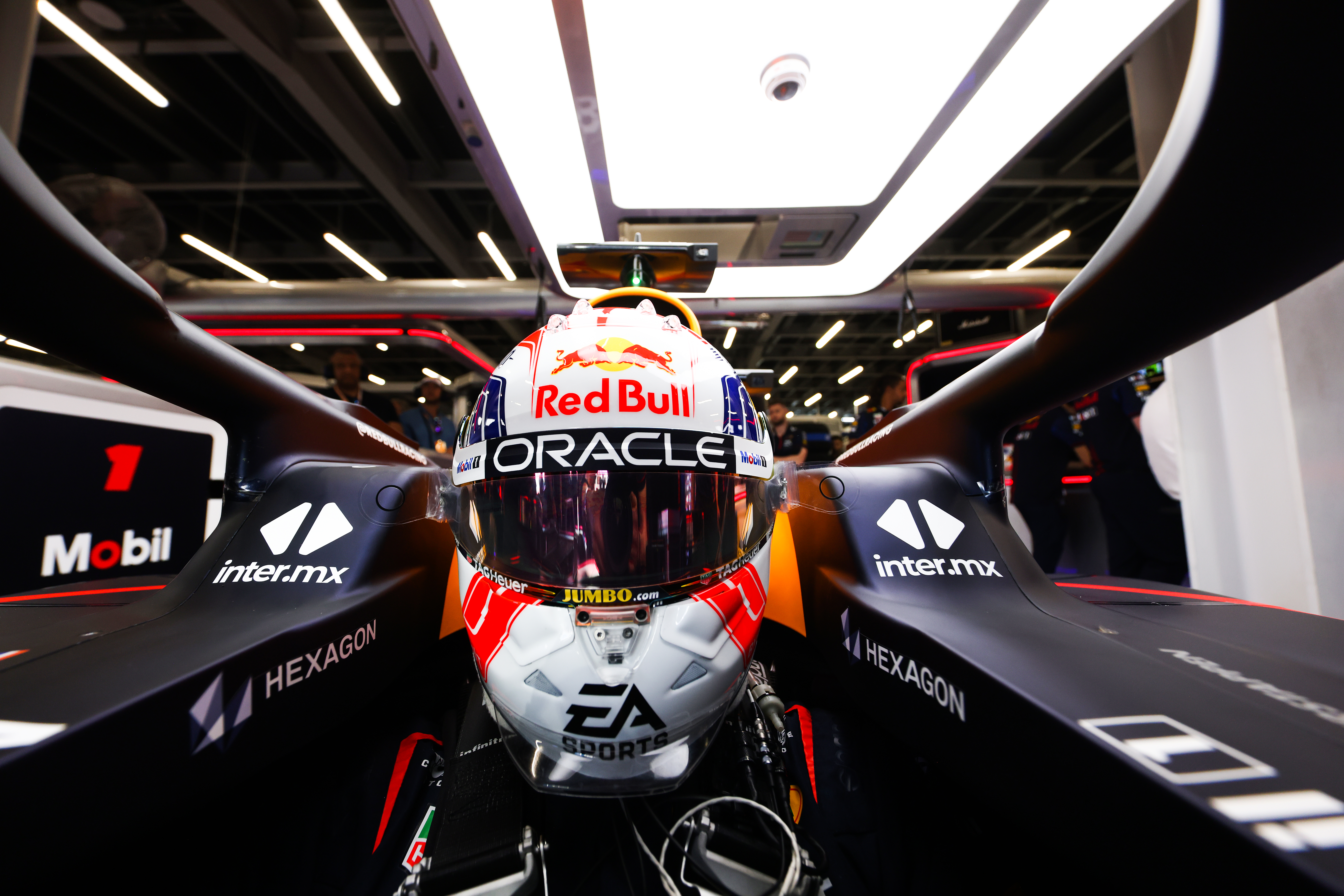 Red Bull valoriza treinos livres em Jedá, mas avisa: “Ferrari não ligou motor todo”