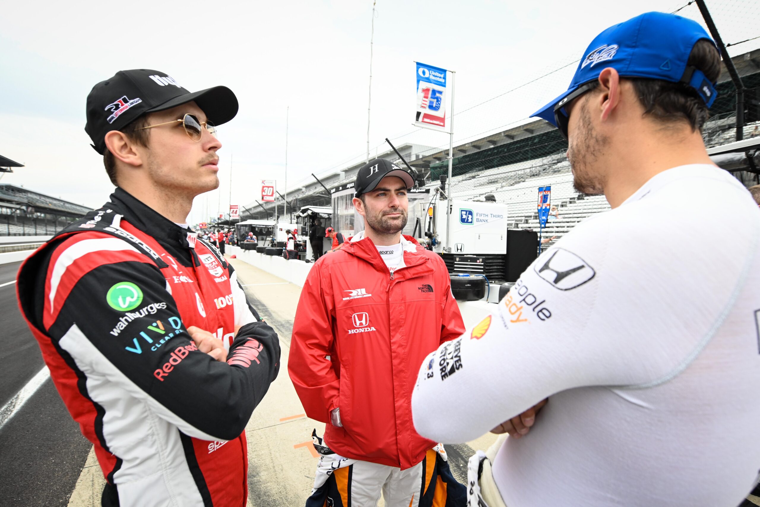 Trio da RLL e Robb vão ao Bump e disputam vagas finais do grid da Indy 500