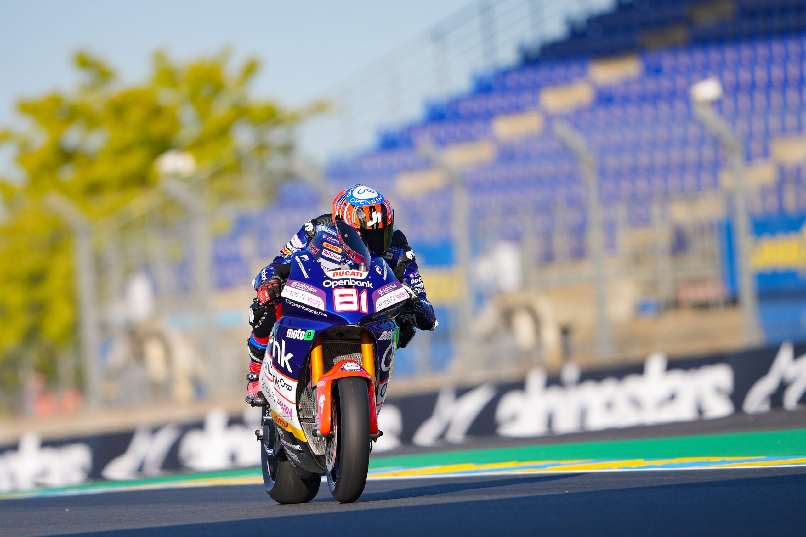 Torres dá bote em Garzó na última volta e vence corrida 1 da MotoE na França