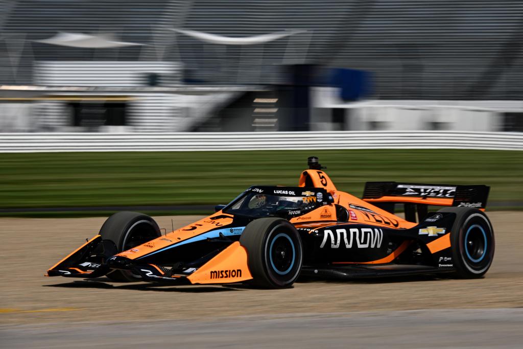 O’Ward supera a Lundgaard por 0s0007 en los libres 1 del GP de Indianápolis; Canapino 26°