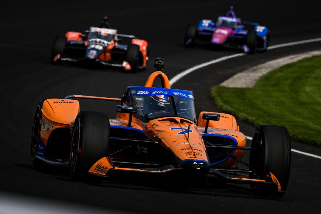 Pilotos detonam novo pacote aerodinâmico para Indy 500: “É muito difícil ultrapassar”