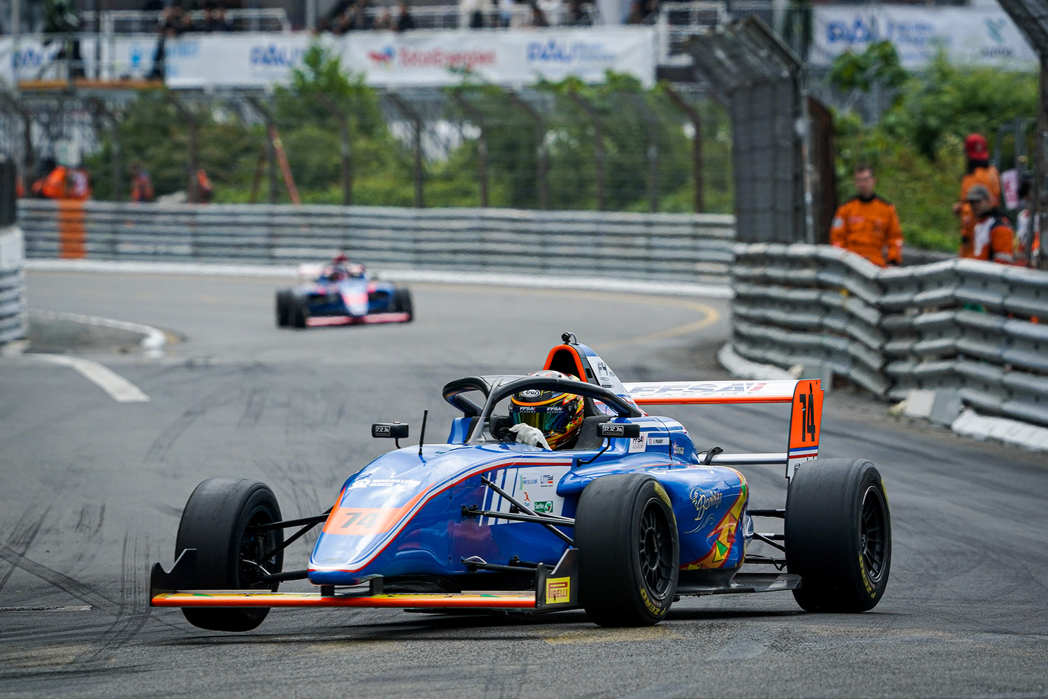 Peugeot e Berry vencem corridas 1 e 2 da etapa de Pau-Ville na F4 Francesa