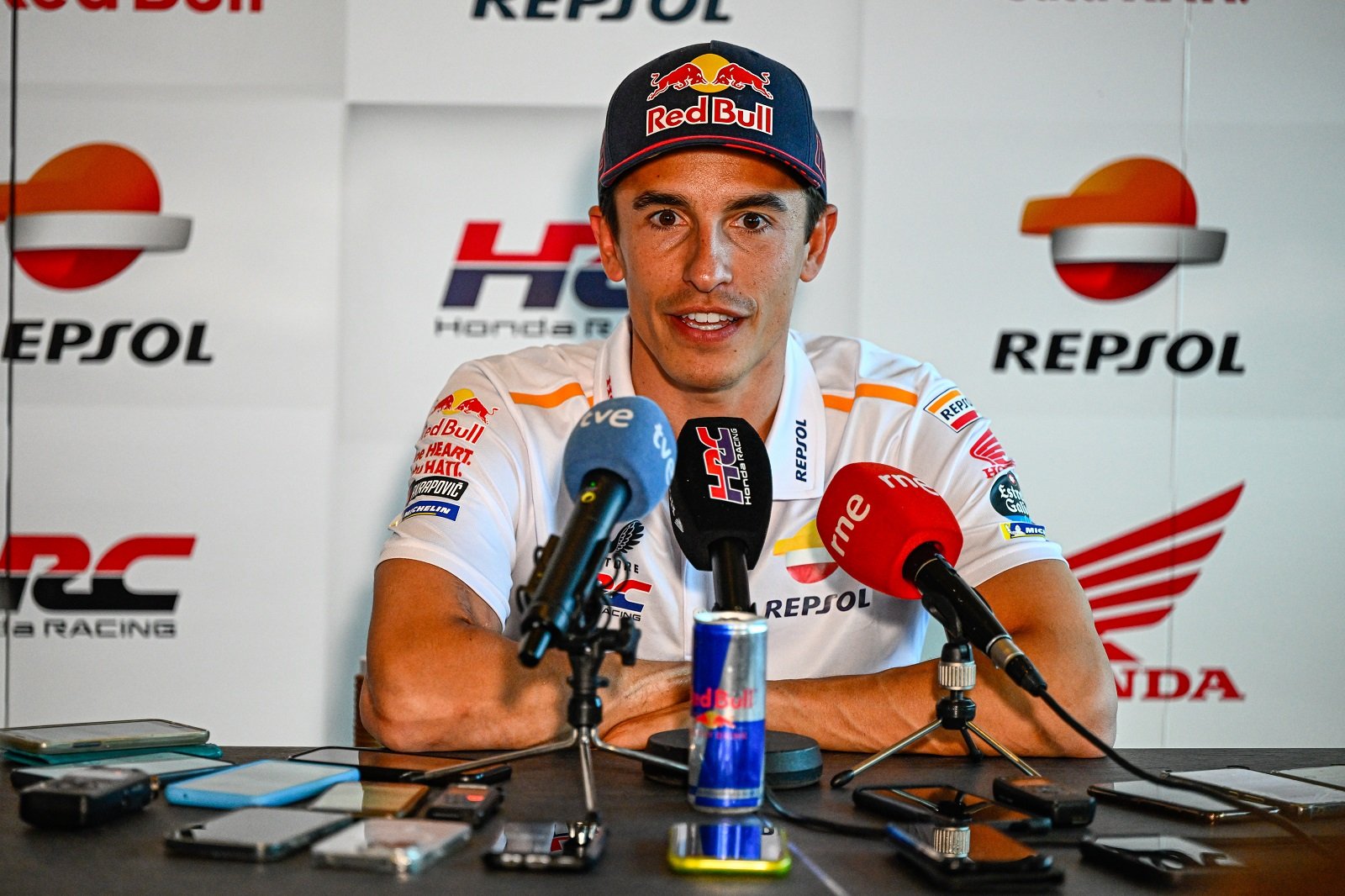 FIM anula sanción a Marc Márquez por choque con Oliveira en Portugal