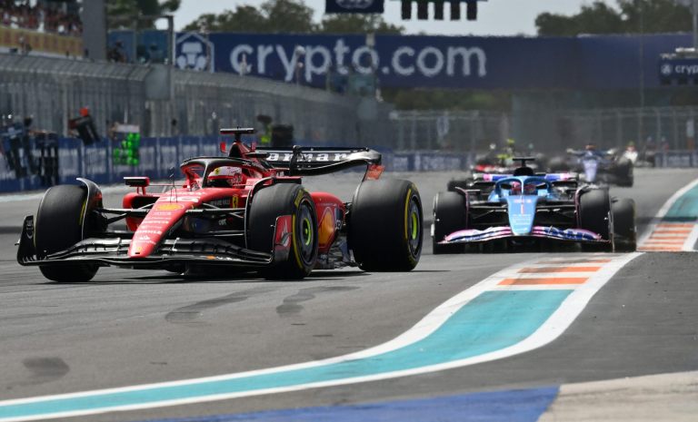 Charles Leclerc não passou do sétimo lugar em Miami (Foto: AFP)