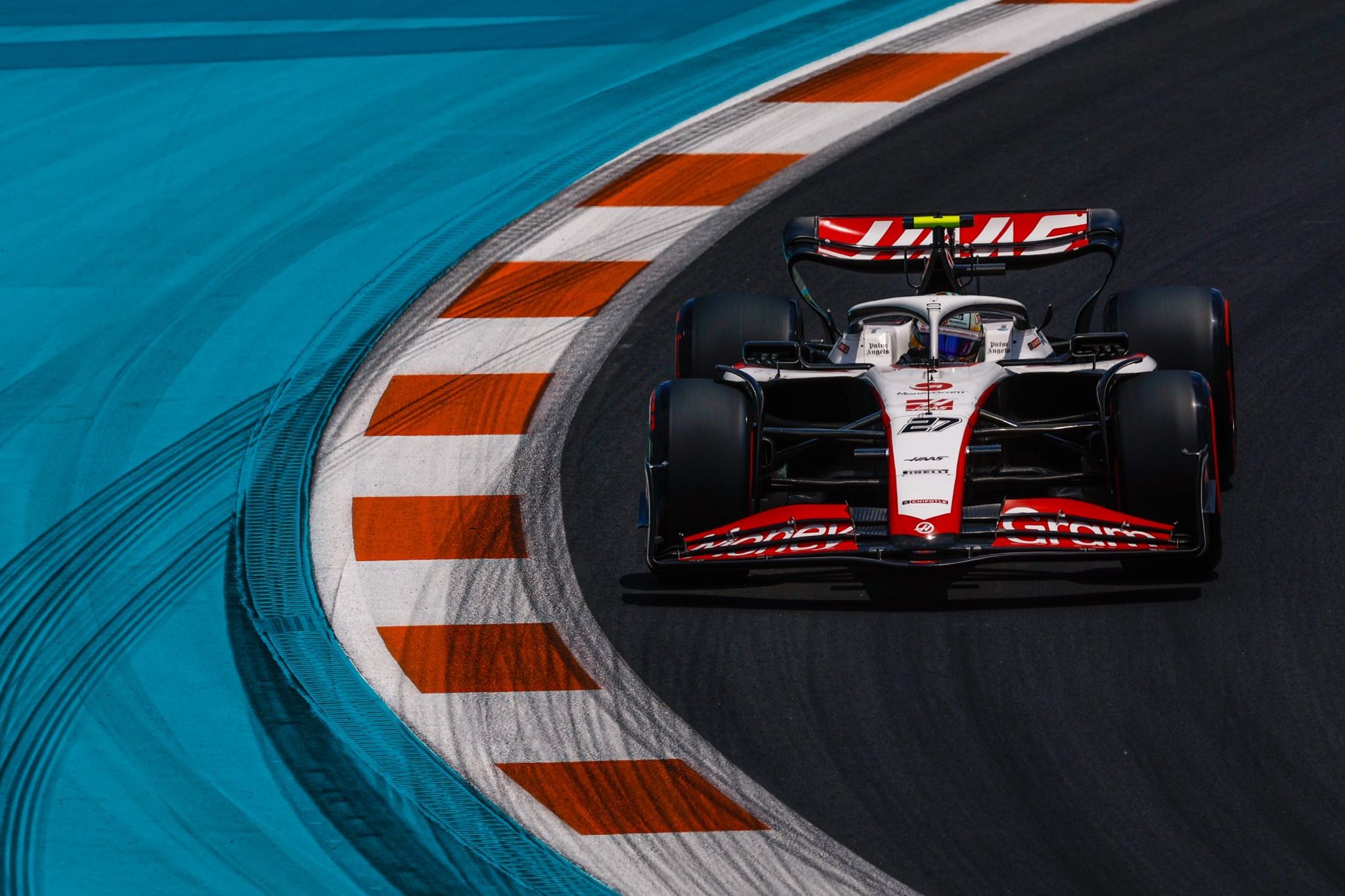 McLaren destaca a Haas como “ejemplo de compromiso” para nuevos equipos de F1