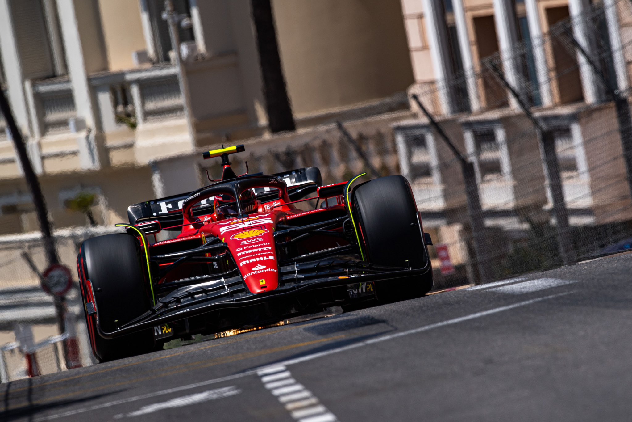 Sainz cita tráfego no Q3 e faz lista de reclamações: Verstappen, Tsunoda e Norris