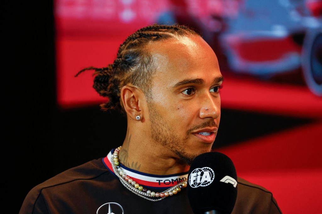 Hamilton lamenta la “devastadora” muerte de Van ‘t Hoff y pide cambios en Eau Rouge