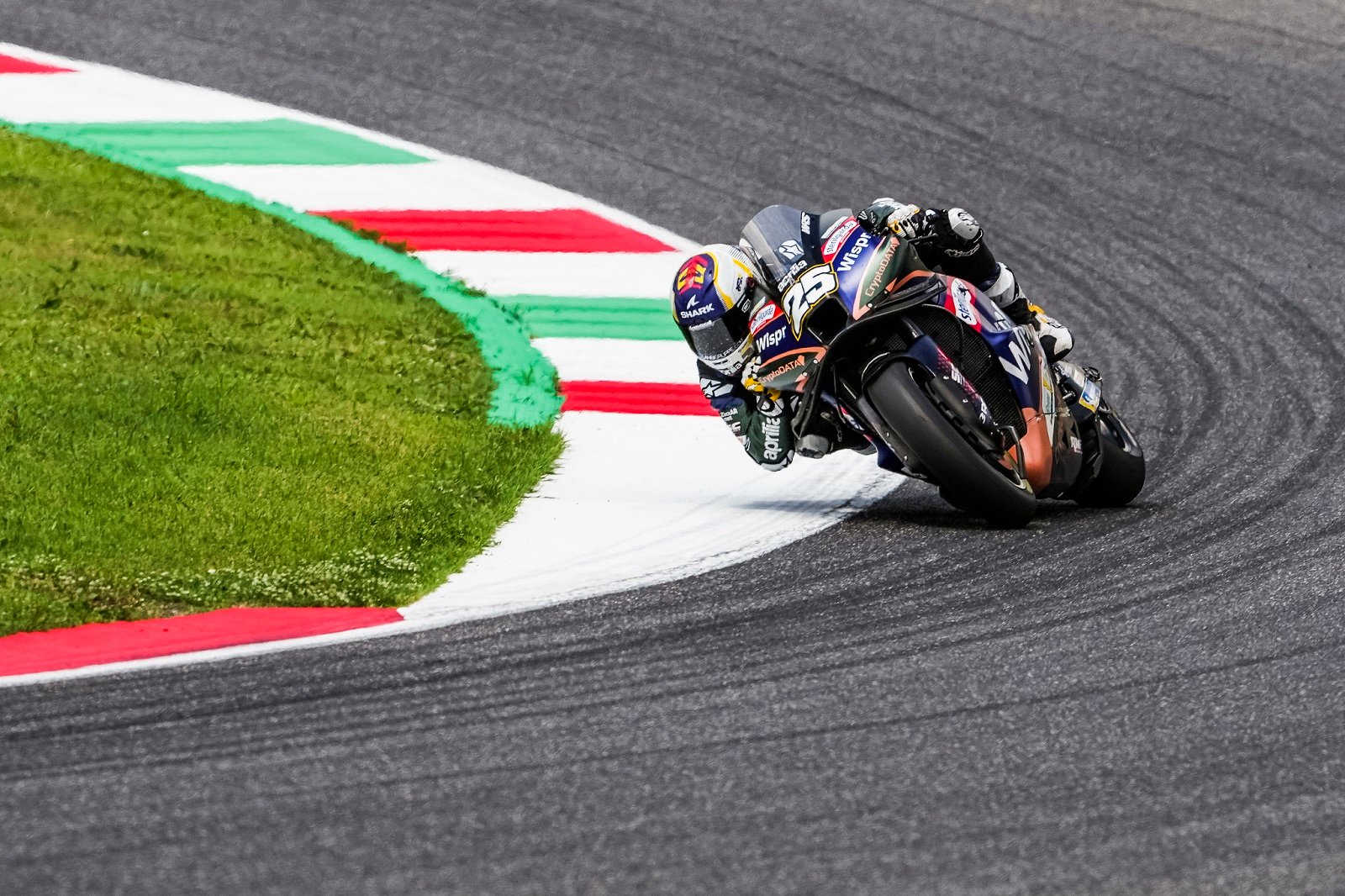Raúl Fernández revela mal-estar durante GP da Itália de MotoGP: “Vomitei na moto”