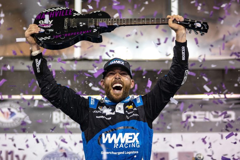 Chastain garante vaga em Nashville. Confira classificados para playoffs da Nascar