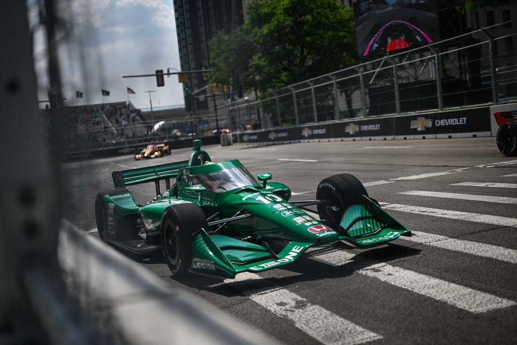Palou vence en el caos de Detroit; Canapino 14° y O’Ward abandona