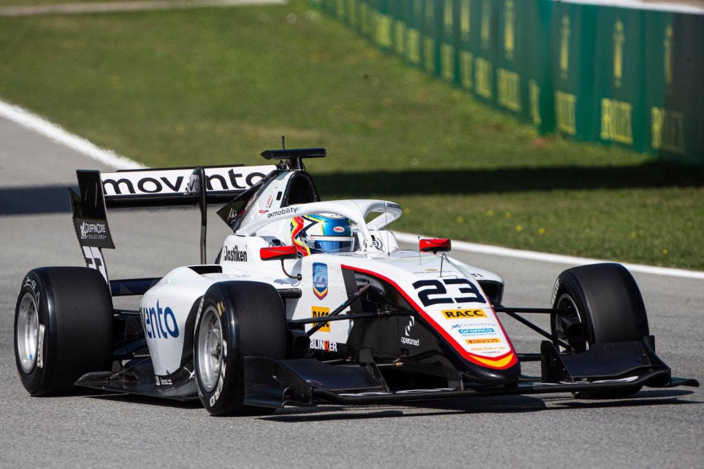 Martí gana la carrera principal de la F3 en España y causa una fiesta total; Colapinto, 2°