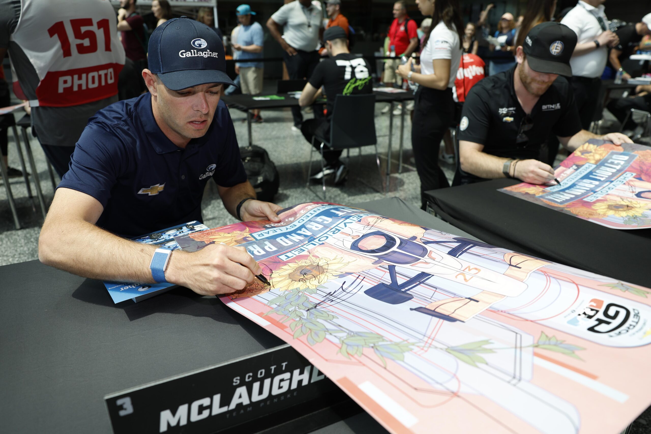 McLaughlin diz que Grosjean “destruiu” corrida em Detroit: “Ele me atropelou”