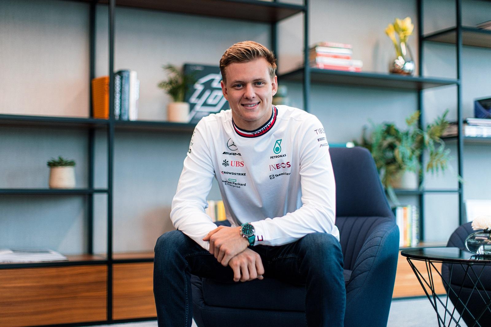 Hamilton da crédito a Schumacher por doble podio en España: “Ayudó a hallar el camino”