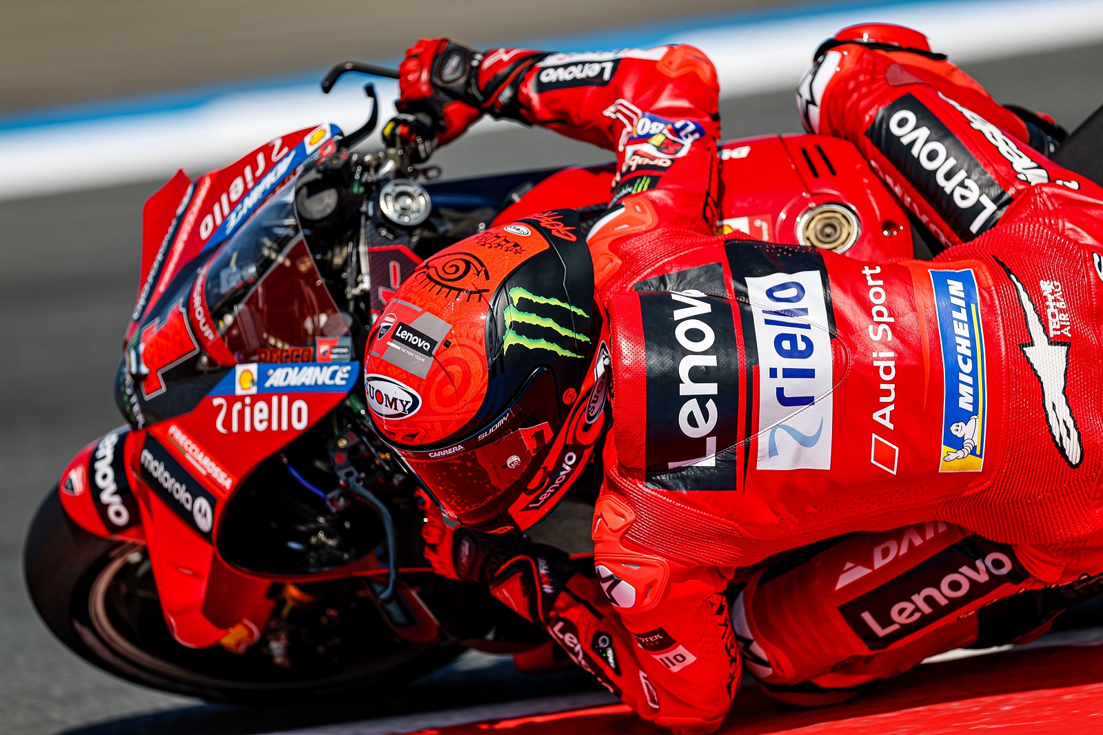 Bagnaia domina en Holanda y vence en 1-2 de Ducati con Bezzecchi; Quartararo cae