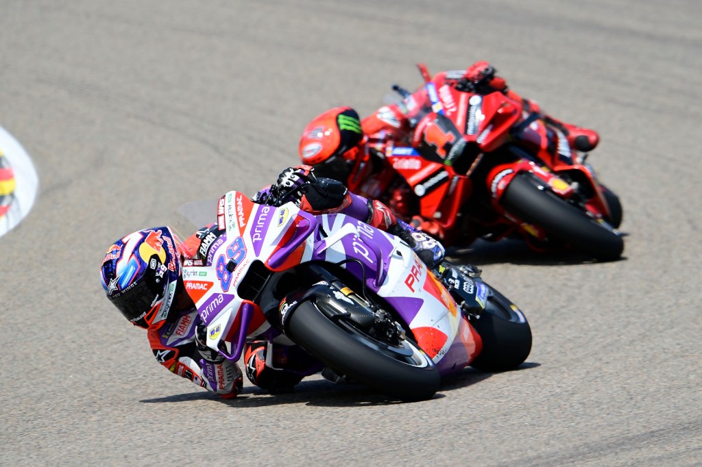 Bagnaia lembra disputa com Martín e rejeita ordens de equipe: “Sei do meu potencial”
