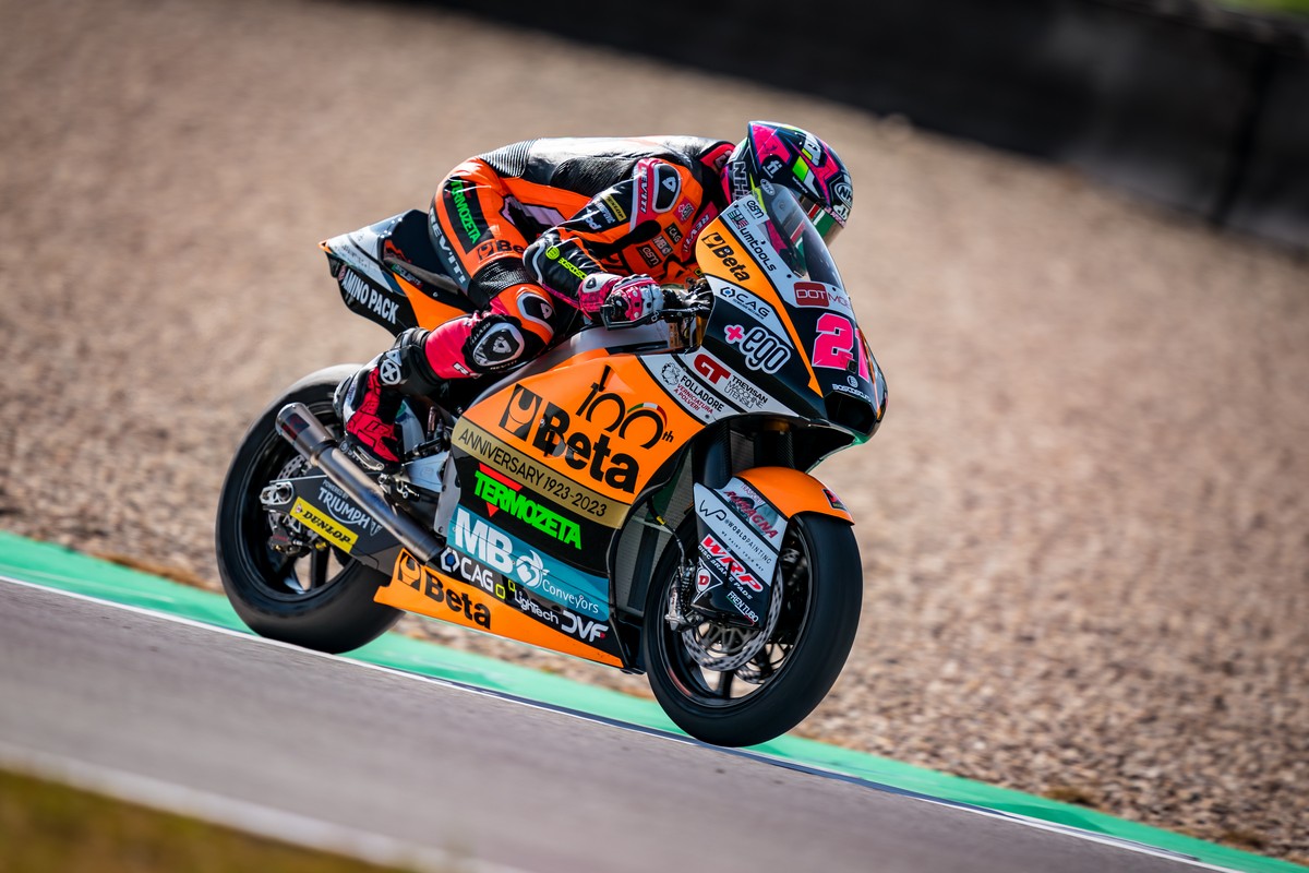 López bate Dixon por só 0s009 e crava pole da Moto2 na Holanda. Arbolino é 10º