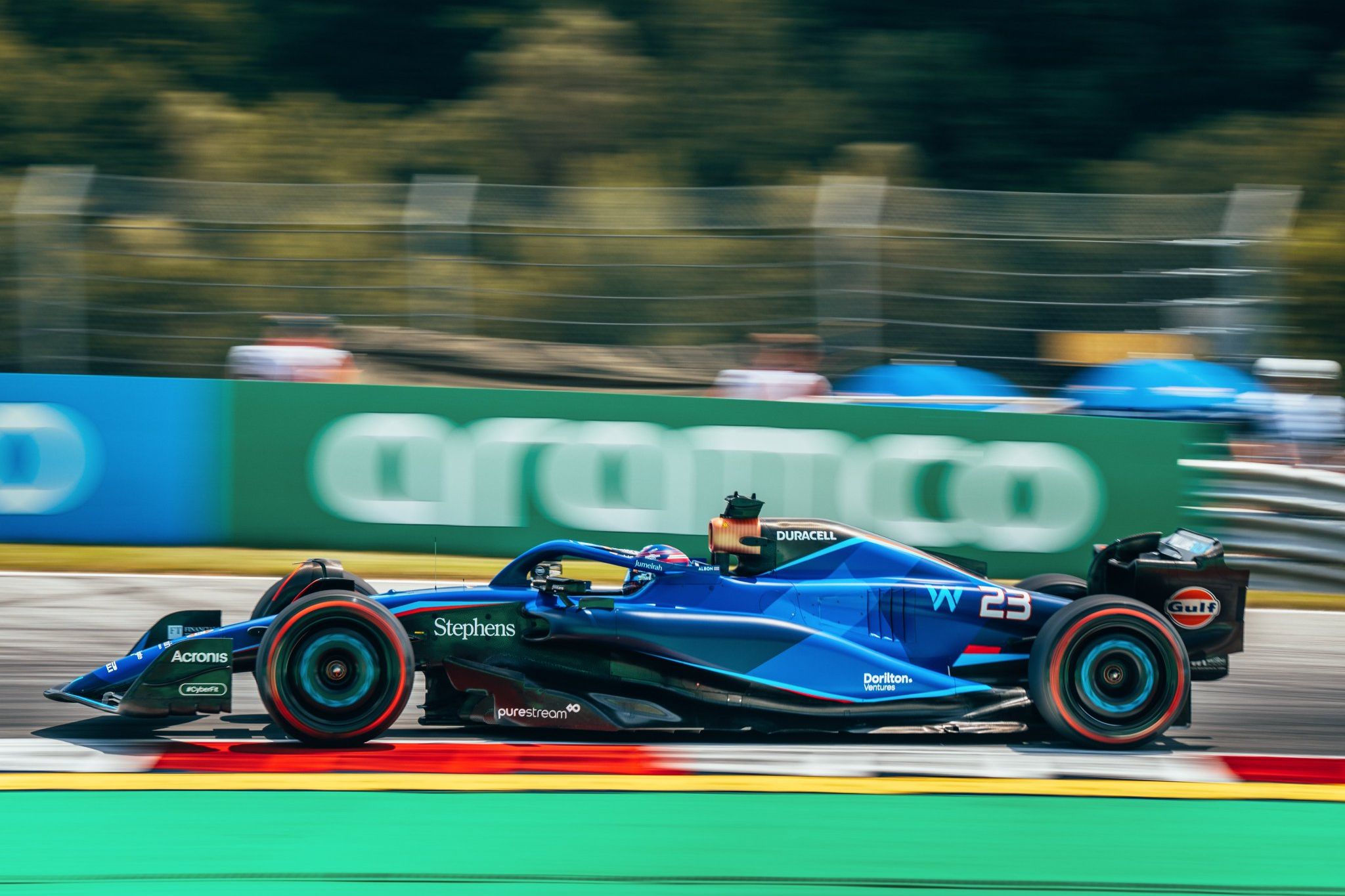 Albon celebra 10º lugar no grid do GP da Áustria: “Melhor posição que poderíamos ter”
