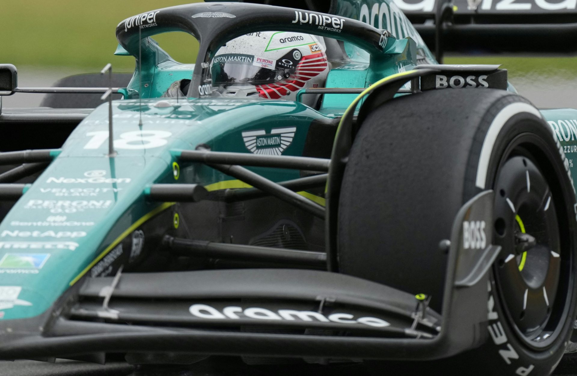 Stroll festeja ultrapassagem em Bottas na chegada e “boa corrida de recuperação”
