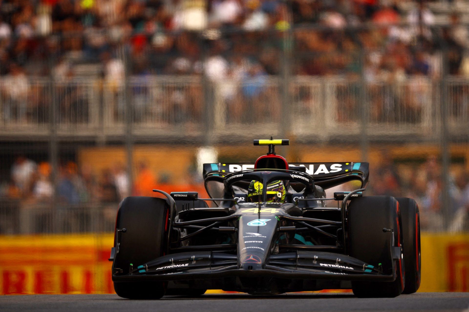 Hamilton diz que Verstappen pode “com certeza” bater recorde de vitórias na F1