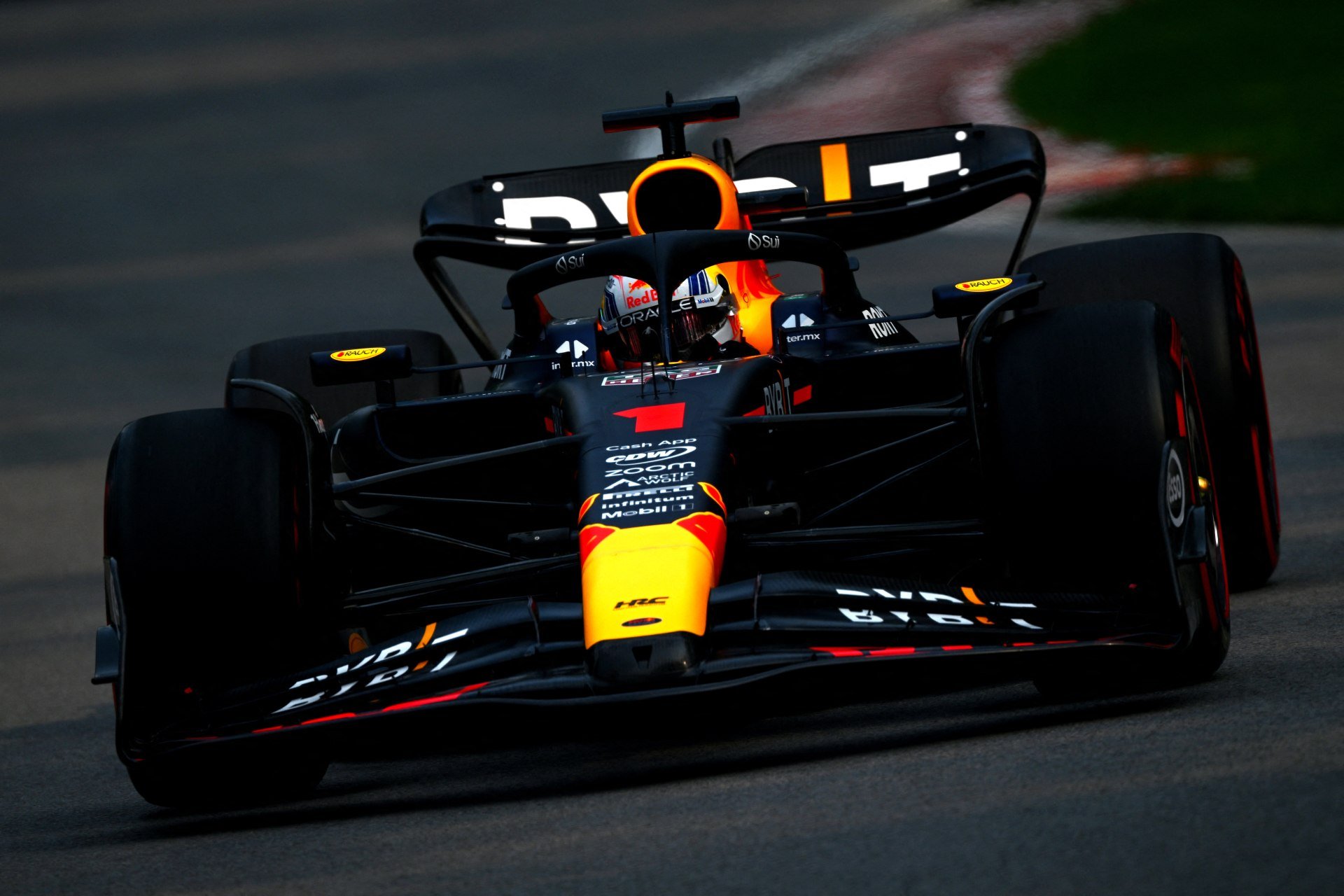 Verstappen reclama de zebras do Canadá após 6º lugar no TL2: “Precisamos ajustar”
