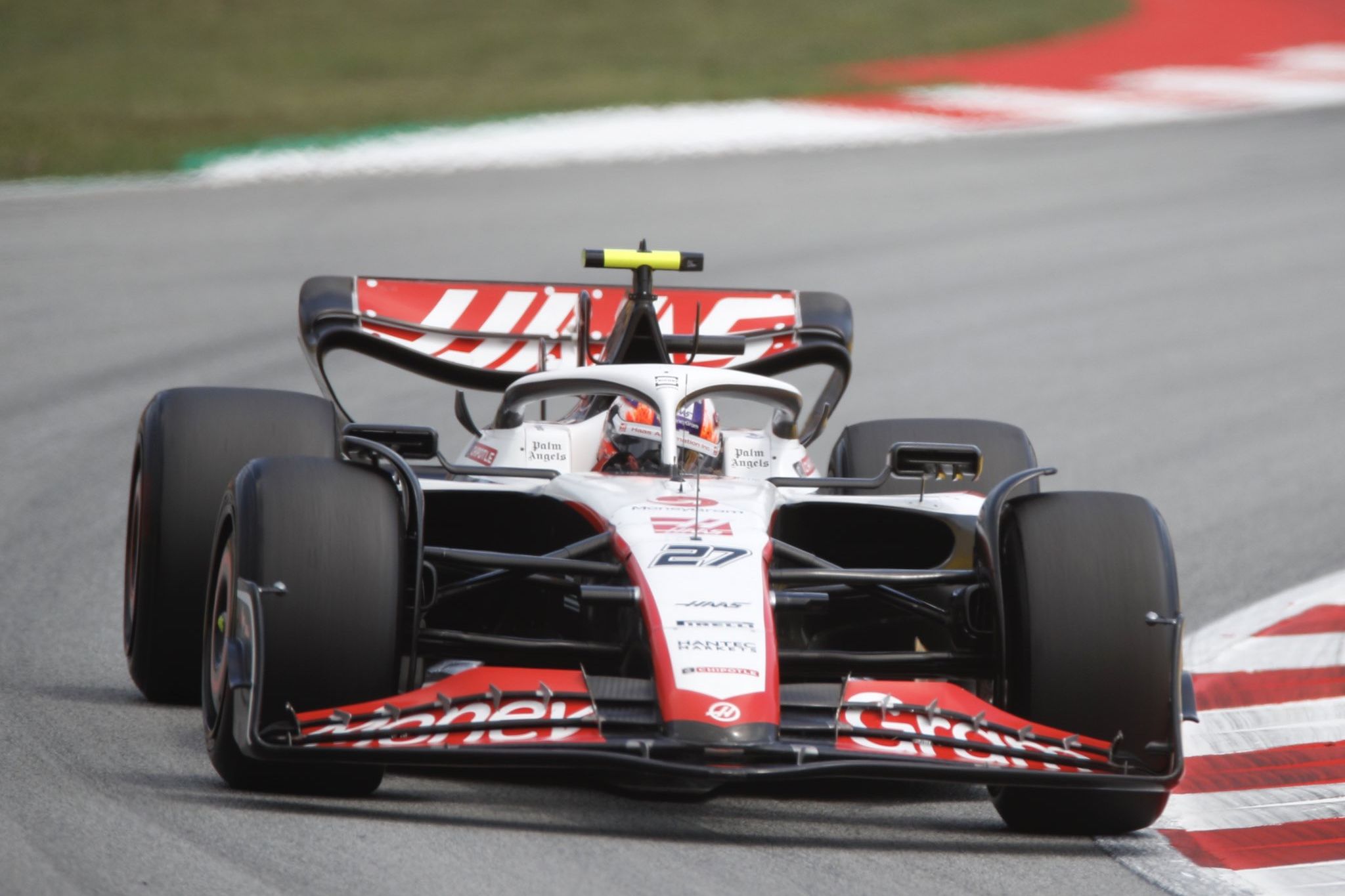Hülkenberg celebra boa classificação, mas prega cautela: “Não vai ser uma corrida fácil”