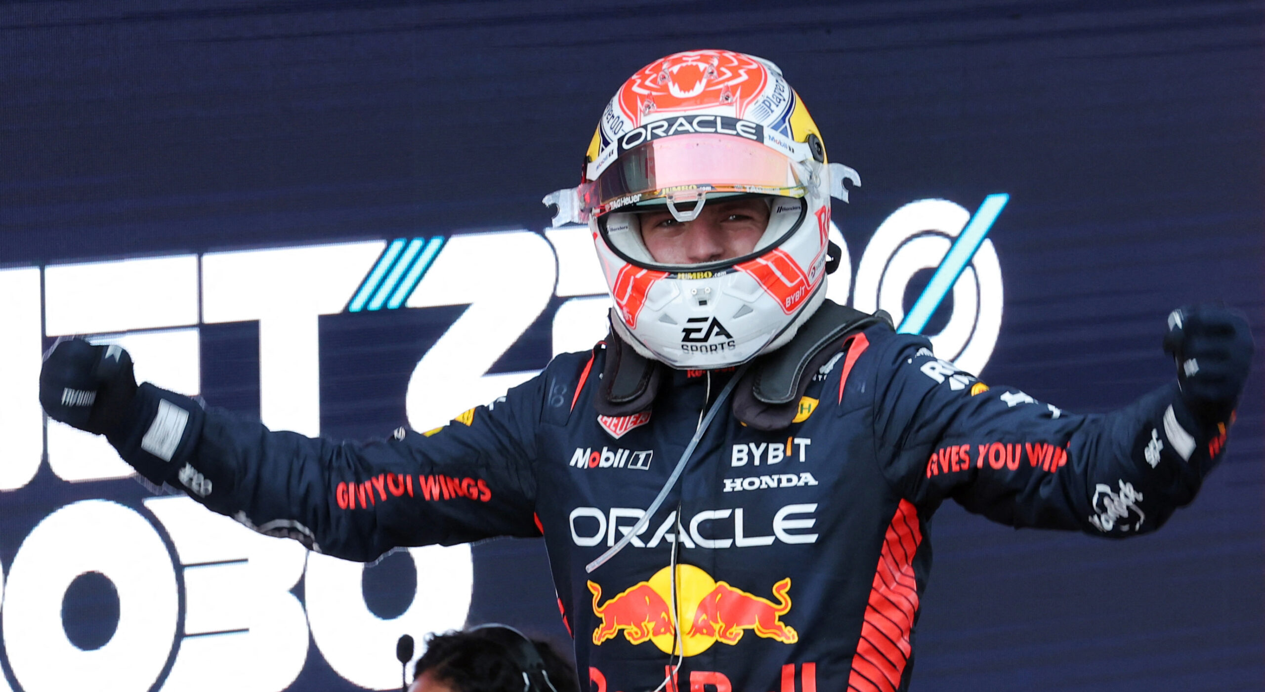 Red Bull promete hablar con Verstappen tras desobeciencia, pero admite: “Tiene el control”