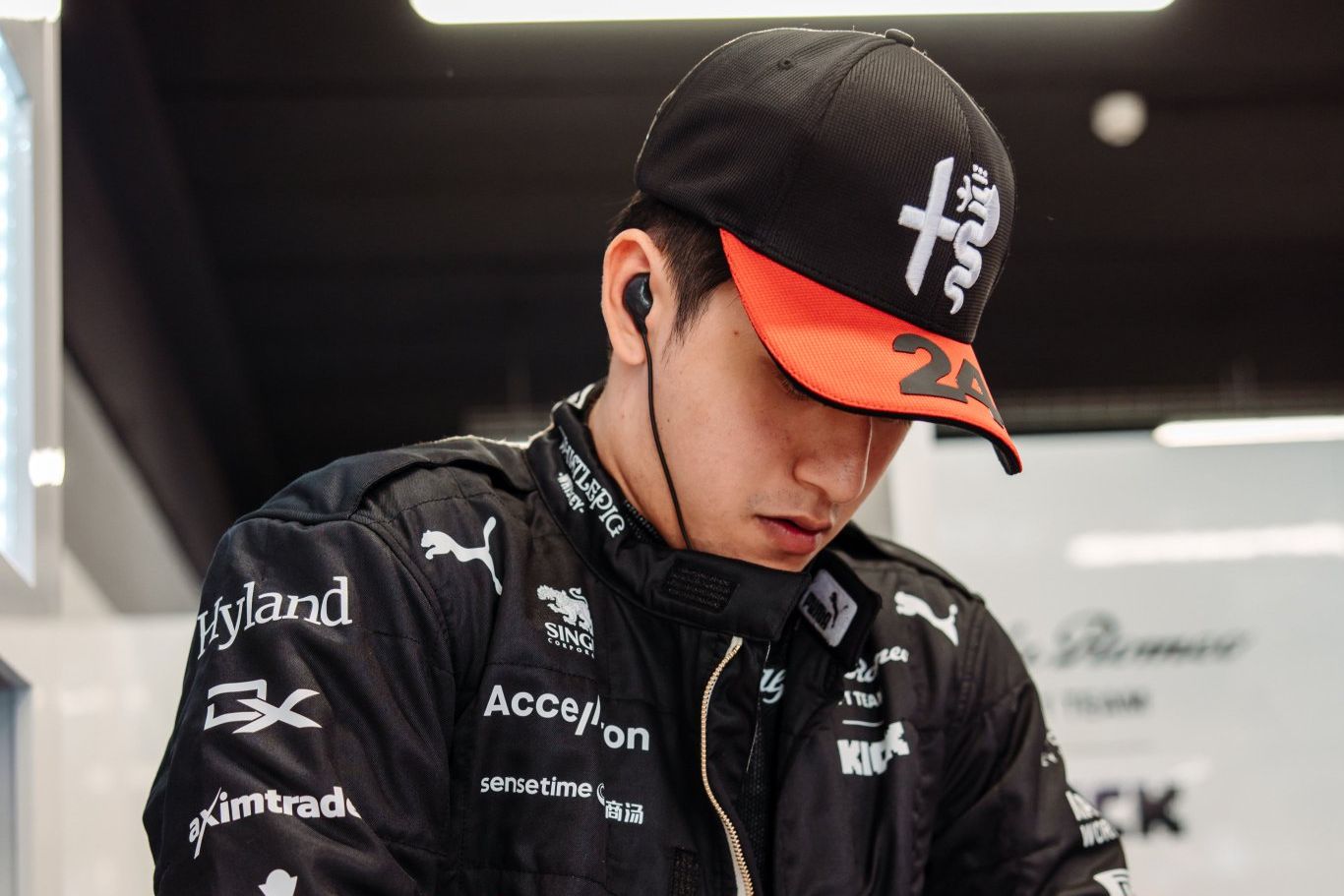 9º na Espanha, Zhou se transforma no 6º asiático com mais pontos na história da F1