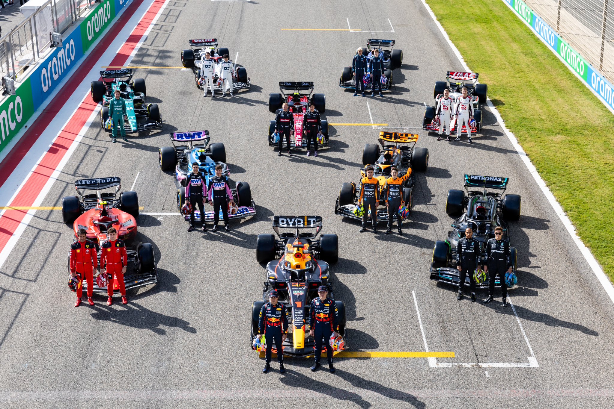 Netflix negocia la emisión de un torneo de golf en el que participen pilotos de F1