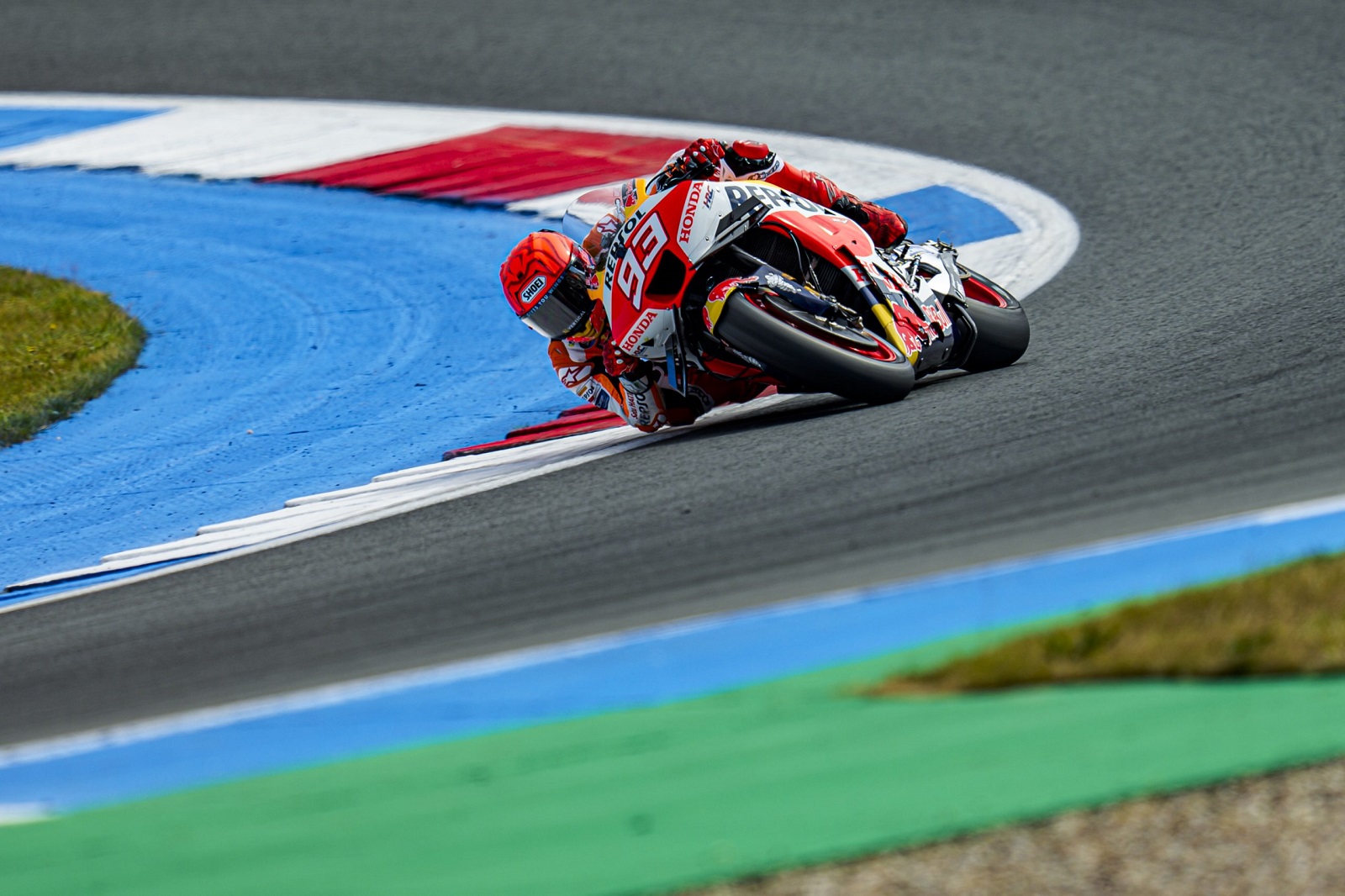 Marc Márquez queda afuera del GP de Holanda al agravarse lesiones sufridas en Alemania