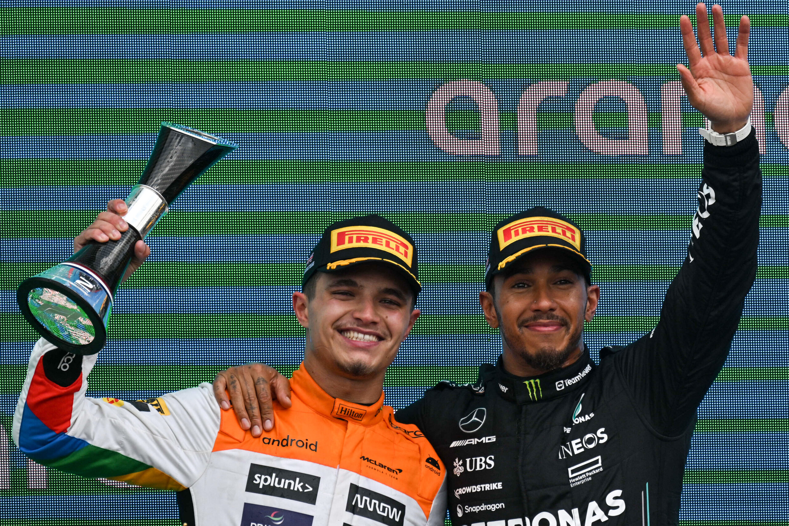 Hamilton exalta Norris e diz esperar mais batalhas no futuro: “Ele é muito talentoso”