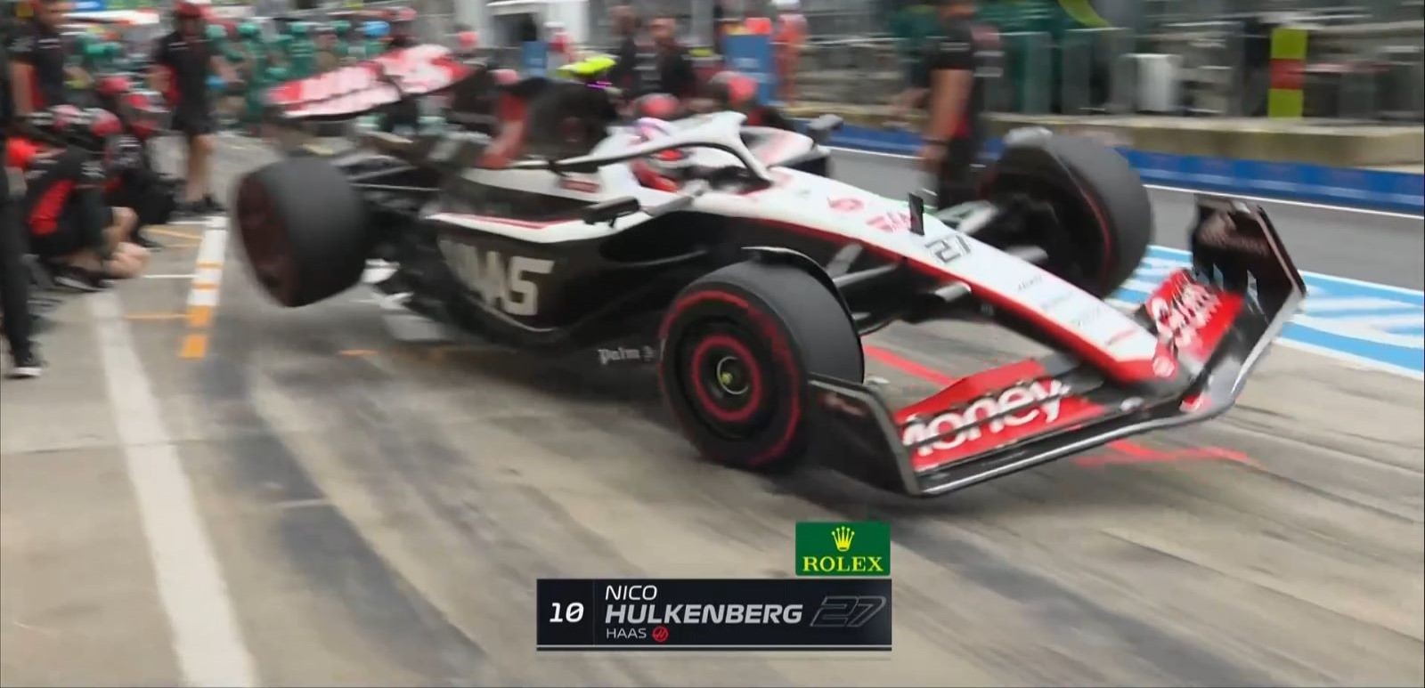 Hülkenberg pasa por encima de un neumático y casi vuelca en la Q2 del sprint en Austria