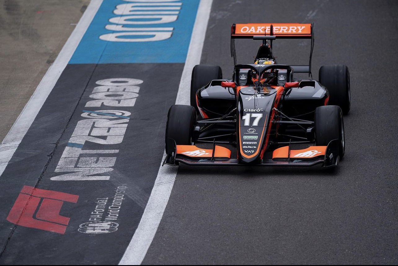 F3 tem festival de punições após corrida sprint na Hungria. Collet toma 10s e cai para 23º