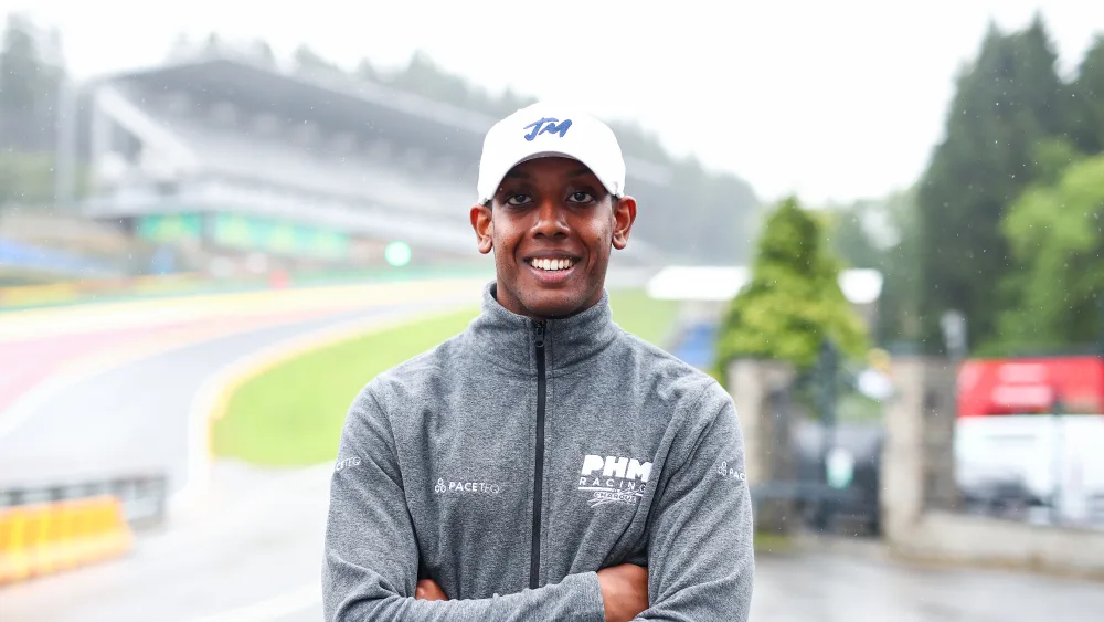 PHM anuncia que Mason sustituirá a Benavides en la fecha de Fórmula 2 en Spa