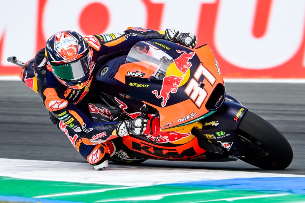 KTM confirma a Acosta en MotoGP en 2024, pero con misterio: “El equipo será sorpresa”