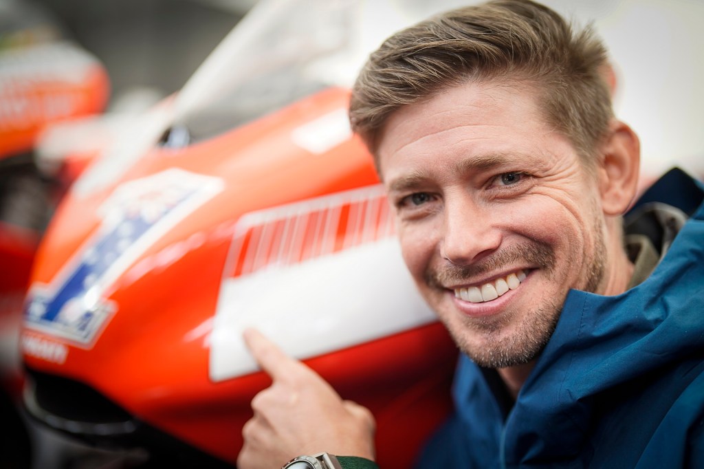 Stoner critica e diz que regulamento de 2027 da MotoGP “só beneficia engenheiros”