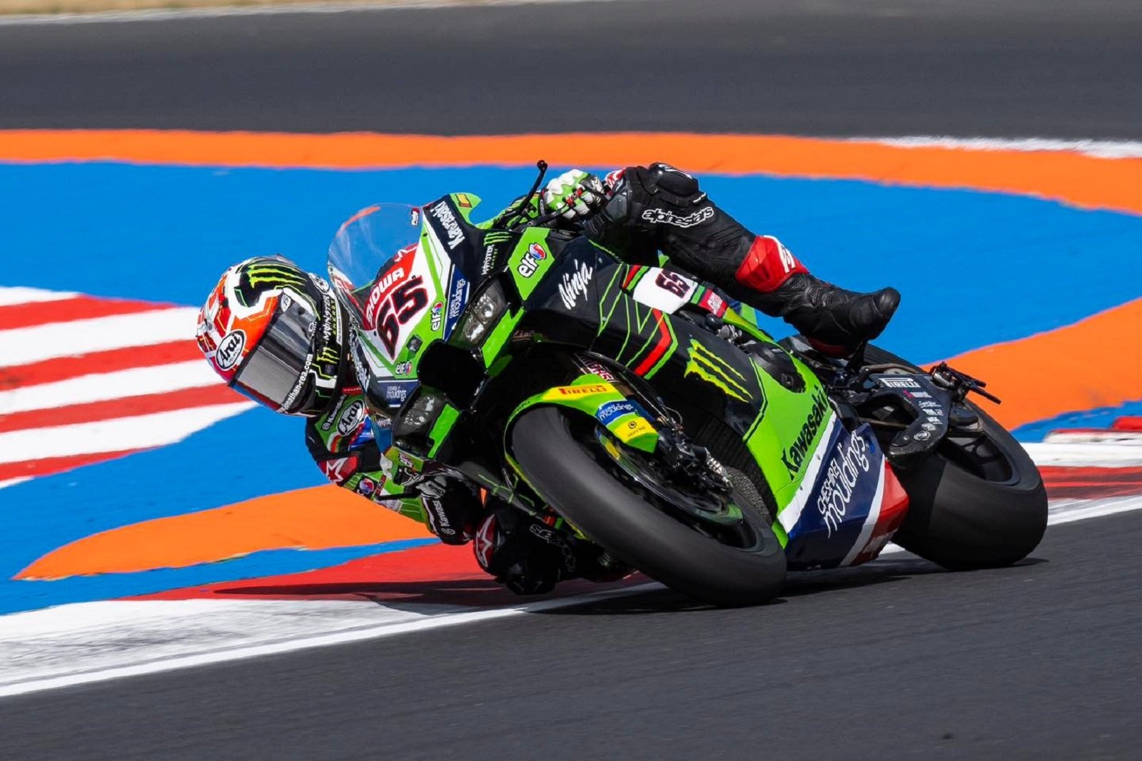 Rea vence, sai da seca e quebra recorde corrida 1 da etapa da Tchéquia do WSBK