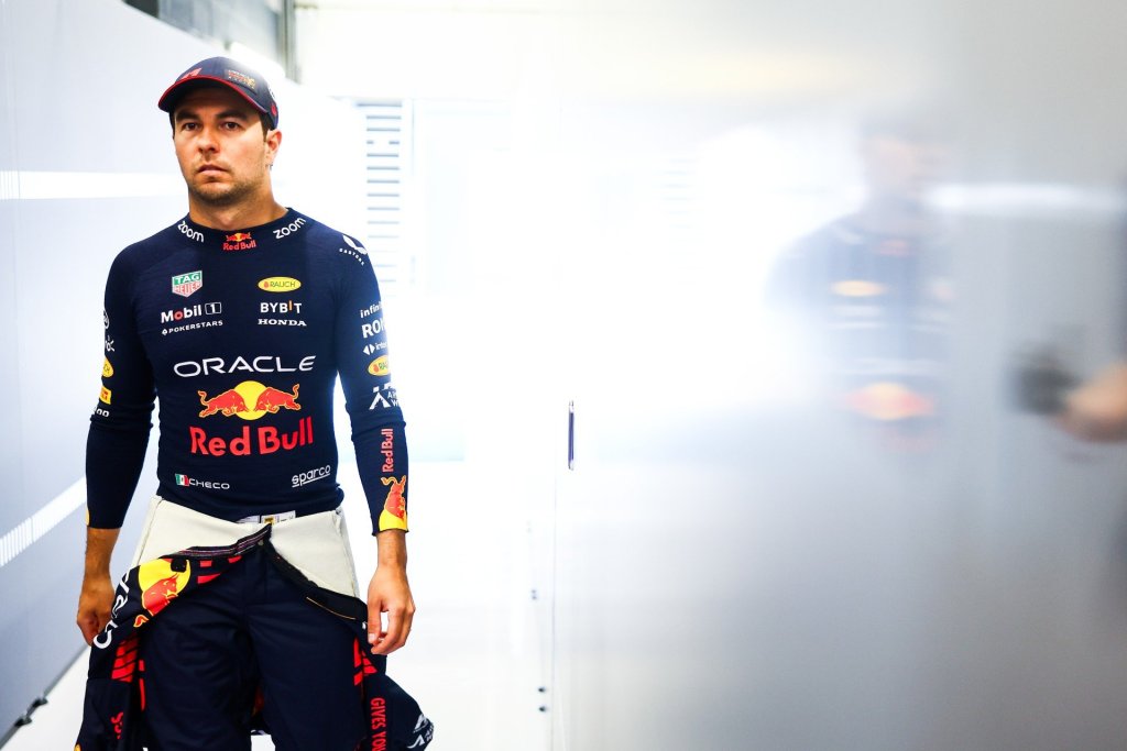 Pérez faz quina em Silverstone e supera pior marca da Red Bull fora do top-10 na F1