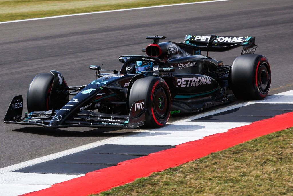 Mercedes diz que nova asa “cumpriu meta”, mas “Hungria vai esclarecer desempenho”