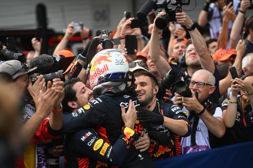 Verstappen faz vantagem para Pérez passar dos 80 pontos. Confira classificação