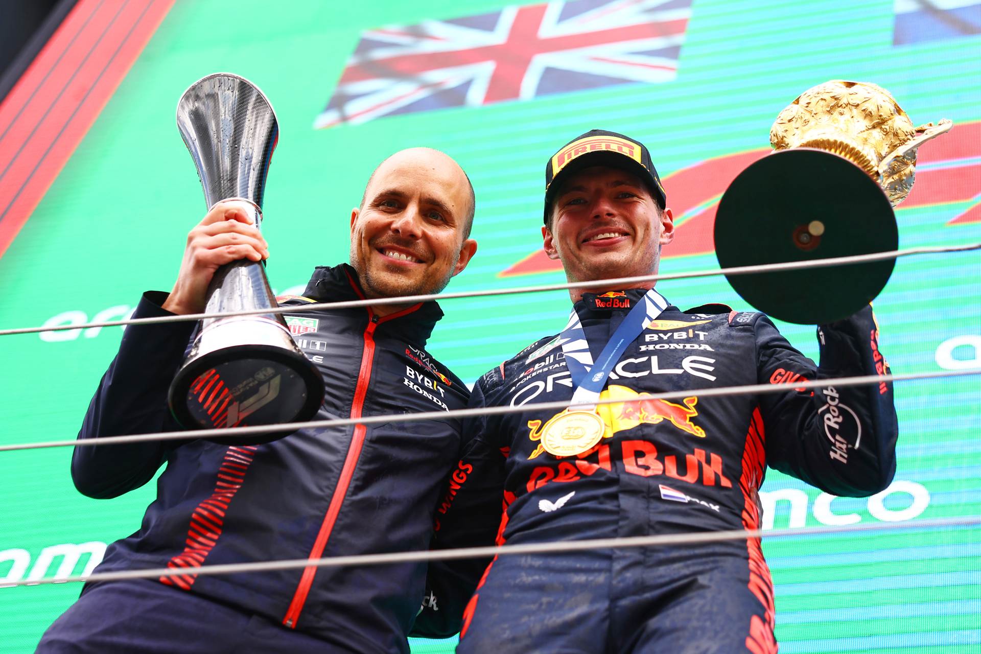 Red Bull iguala recorde da McLaren de 1988 com 11 vitórias seguidas na Fórmula 1