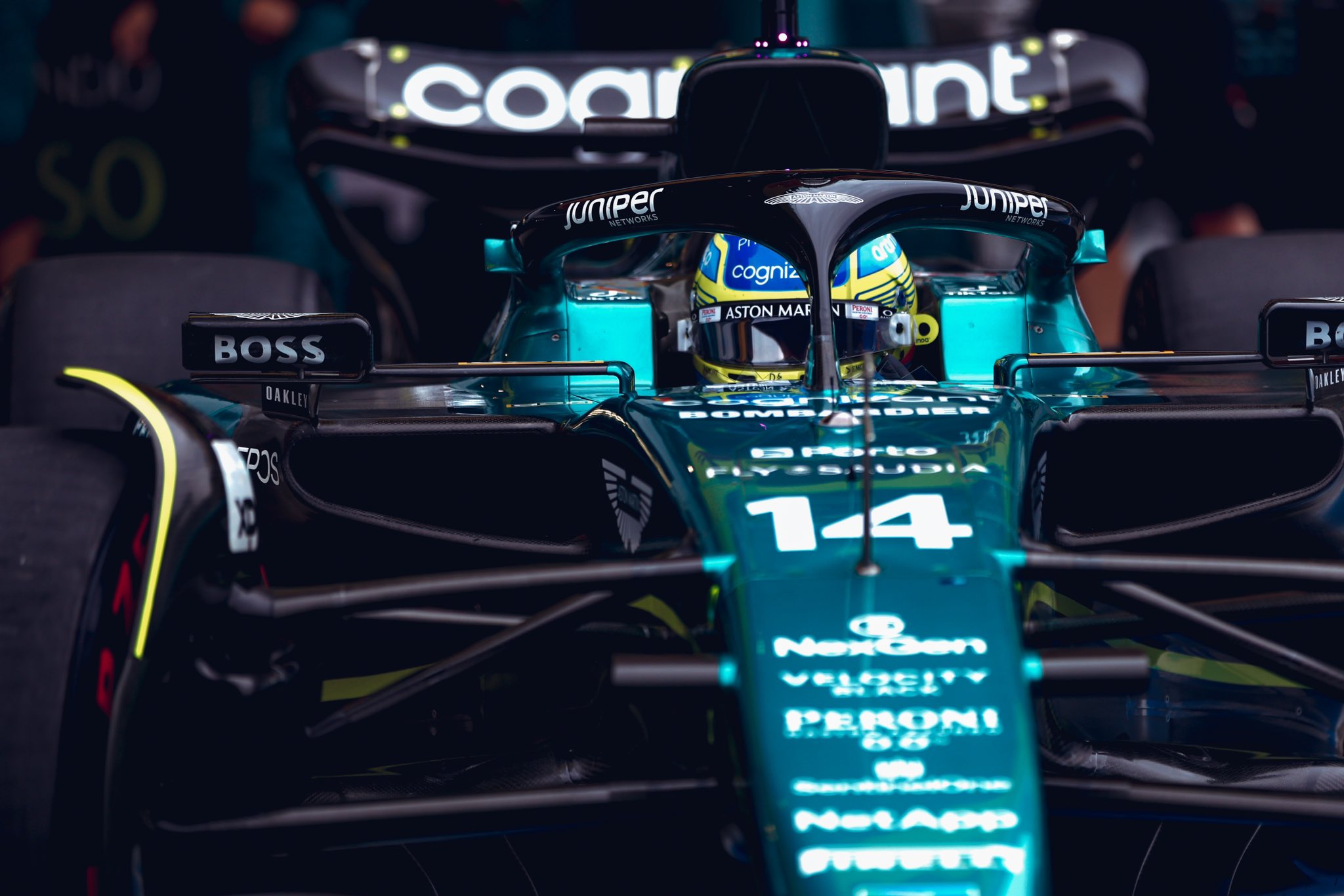 Alonso defende estratégia e celebra “bom sábado” da Aston Martin na Áustria