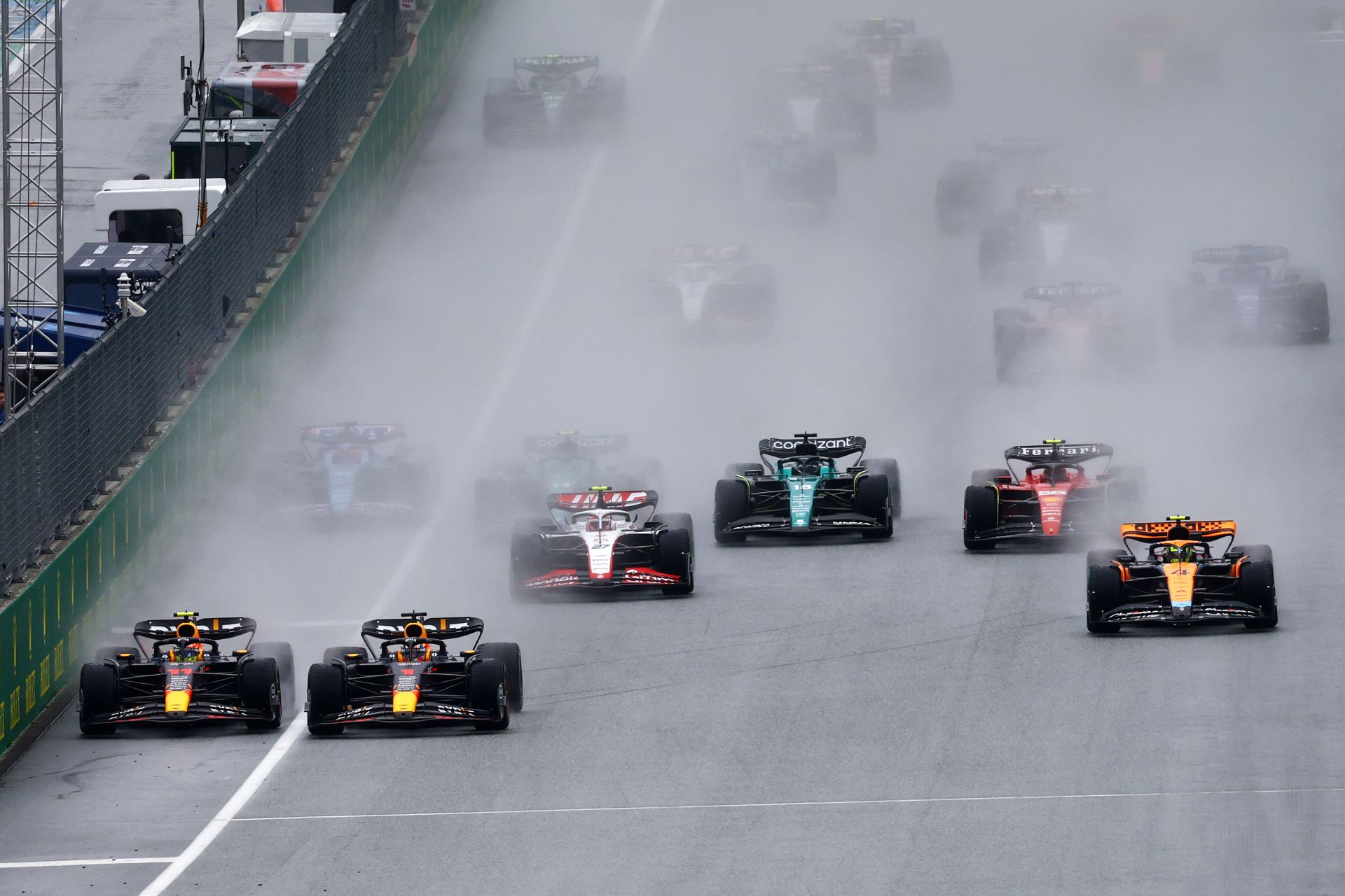 Red Bull desestima lucha entre Verstappen y Pérez en Austria: “Las reglas son claras”