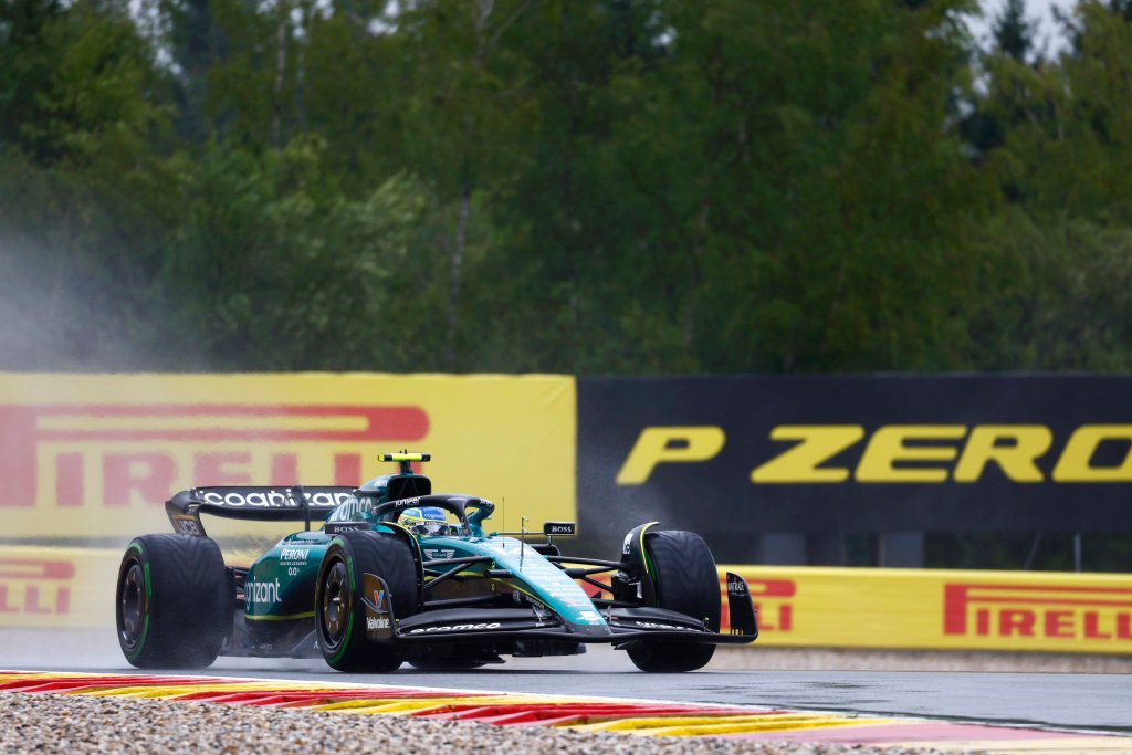“Alonso reconoce error en carrera sprint de Spa y habla de ‘pasar página’ para el domingo