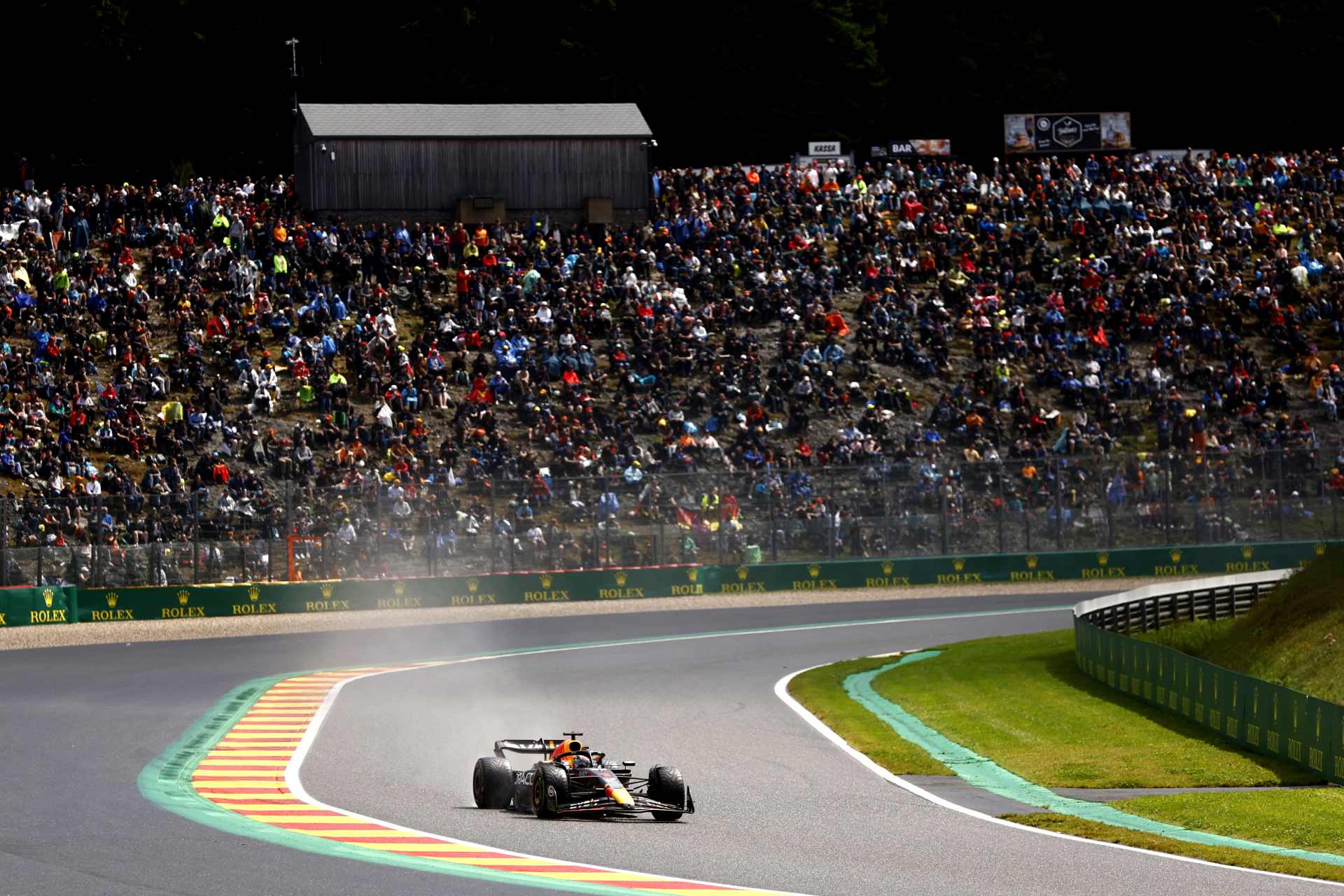Verstappen supera Piastri por 0s011 e crava pole-position da corrida sprint da F1 na Bélgica
